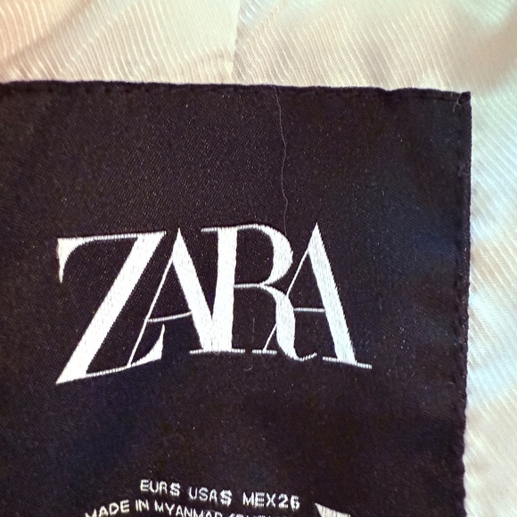 Zara Blazer - Picture 2 of 2